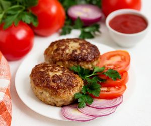 Hreczanyki, czyli kotlety mielone z Podkarpacia. Ten składnik sprawia, że są lepsze niż klasyczne