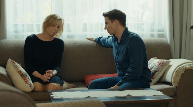 Barwy szczęścia, odcinek 3183. Wanda (Maja Barełkowska), Tomasz (Jakub Sokołowski)