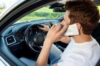 Prawo jazdy i dowód rejestracyjny w telefonie komórkowym. Od kiedy?