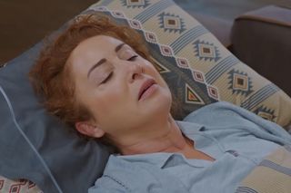 Miłość i nadzieja, odcinek 331. Hulya