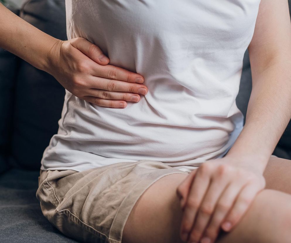 Ten niewinny nawyk może zniszczyć ci wątrobę. “Każde pół godziny ma znaczenie”