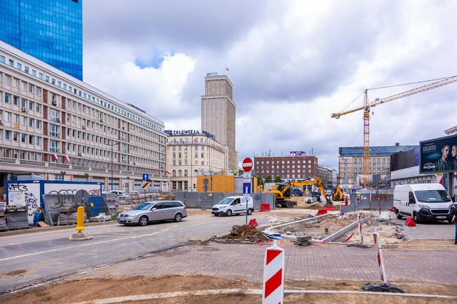 Parking podziemny pod placem Powstańców Warszawy w budowie