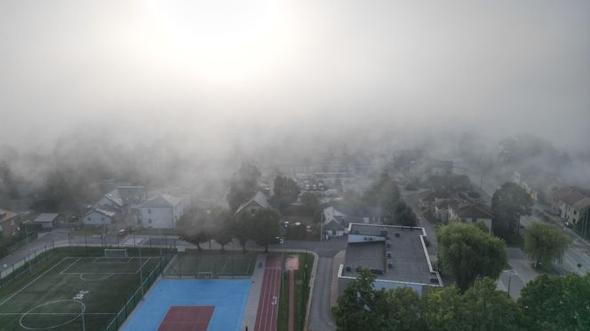 Pożar składowiska śmieci w Tychach. Służby apelują o zamykanie okien