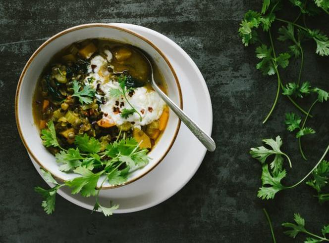 Zupa spalająca tłuszcz: sycąca i zdrowa porcja warzyw
