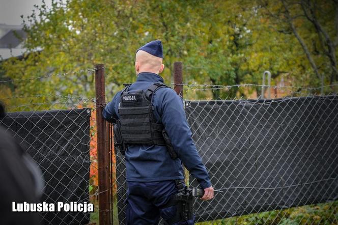 Wielka akcja poszukiwawcza w Gorzowie. 30-latek zniknął po wyjściu z komendy policji [ZDJĘCIA].