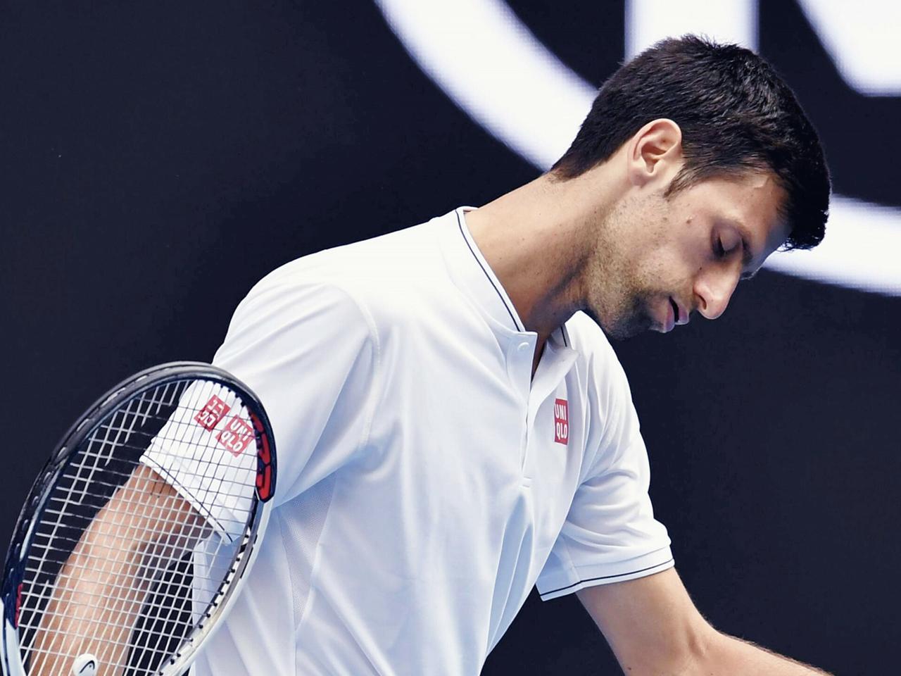 Novak Djoković bez szczepienia DEPORTOWANY z Australii? Władze są nieugięte