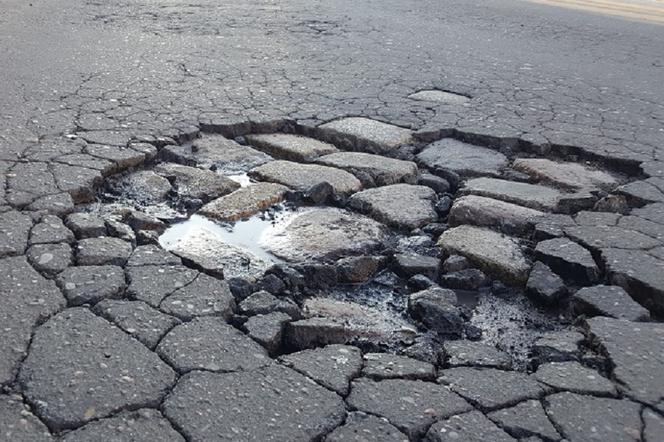 Gorzów: Kratery w drogach przestaną być utrapieniem kierowców