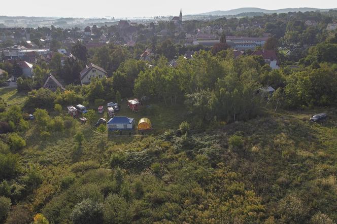 Trzech nurków nie wypłynęło z zalanej kopalni w Sobótce 