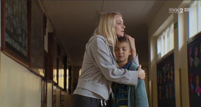 M jak miłość odc. 1415. Joasia (Barbara Kurdej-Szatan), Wojtuś (Feliks Matecki)