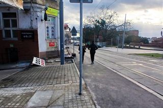 Chodnik dla szczupłych na ul. Dworcowej