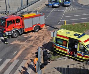 Śmiertelny wypadek z udziałem karetki! Kierowca nie miał szans