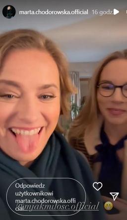 M jak miłość. Julia (Marta Chodorowska), Sylwia (Hanna Turnau)