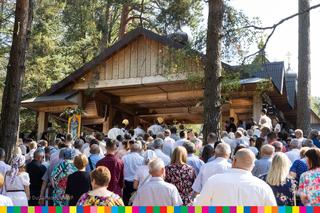 Grabarka 2023. Prawosławne święto Przemienienia Pańskiego na Świętej Górze. Tłumy wiernych [ZDJĘCIA]