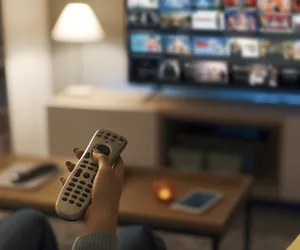 Tiktoker obliczył, ile kosztuje godzina oglądania telewizji