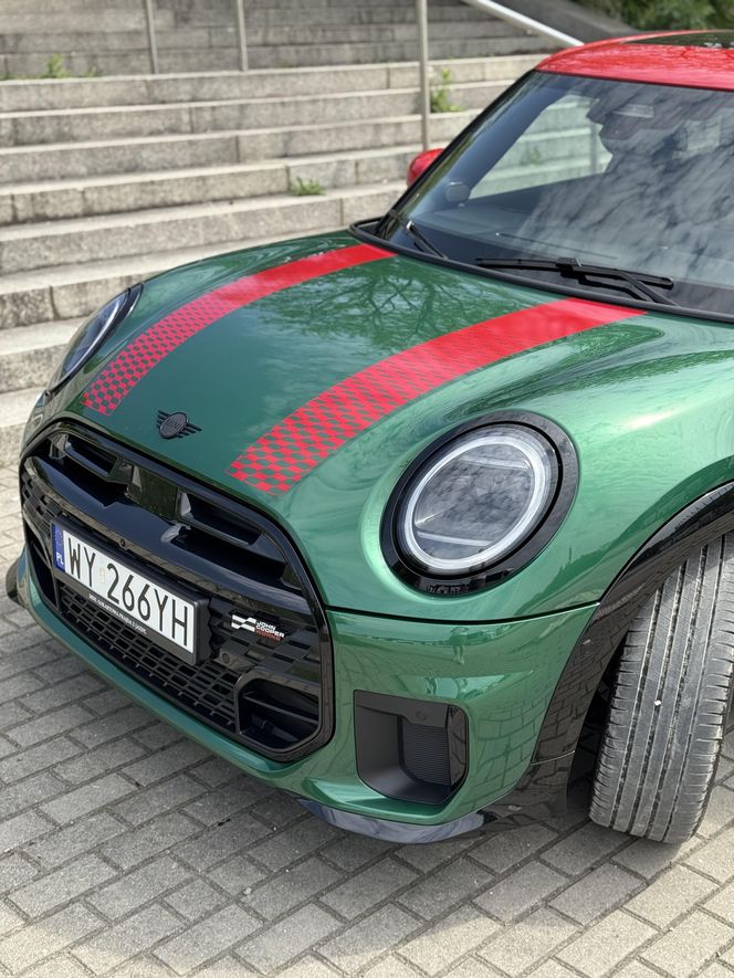 MINI Cooper S (w linii JCW)