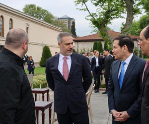Negocjacje w Turcji rozpoczęte. Nagła wiadomość Trumpa. Spotkam się z Putinem