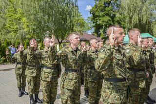 Lubelskie: Kilkudziesięciu nowych strażników granicznych. To największa grupa od wielu lat! [GALERIA]