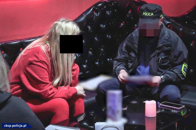 Policja uderzyła w kluby go-go. Spektakularna akcja również we Wrocławiu 