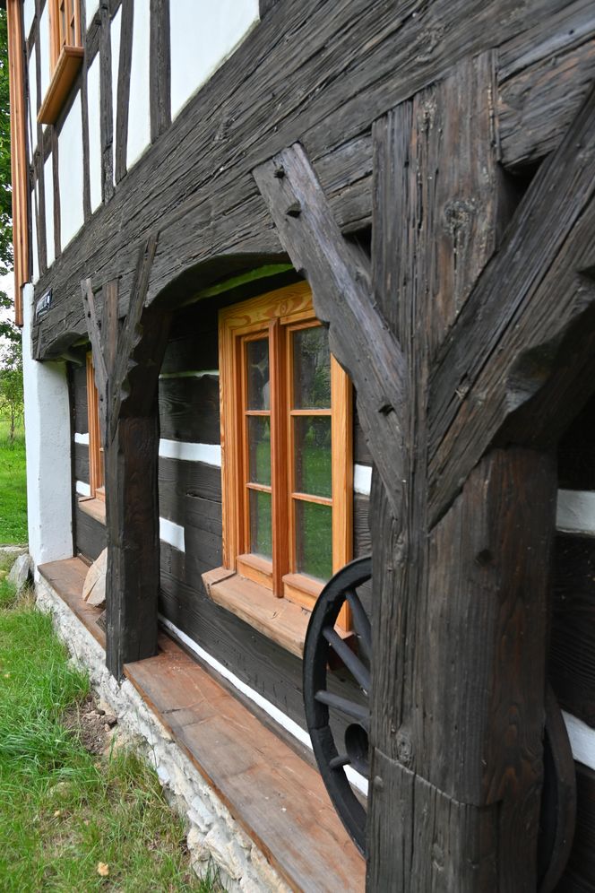 Dom przysłupowy w Wolimierzu - jeszcze w remoncie, ale prawie jak nowy