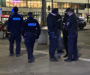 Bójka przy Dworcu Centralnym. Kolejny atak nożem w centrum Warszawy. Ranny Litwin