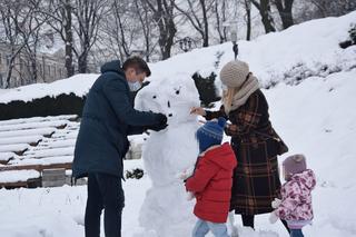 Ulepił bałwana i wycałował żonę