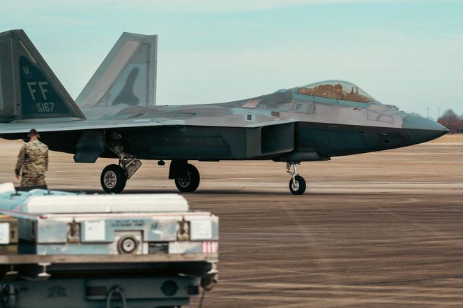 F-22 Raptor
