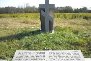Pomnik nagrobny żołnierzy bolszewickich w Ossowie