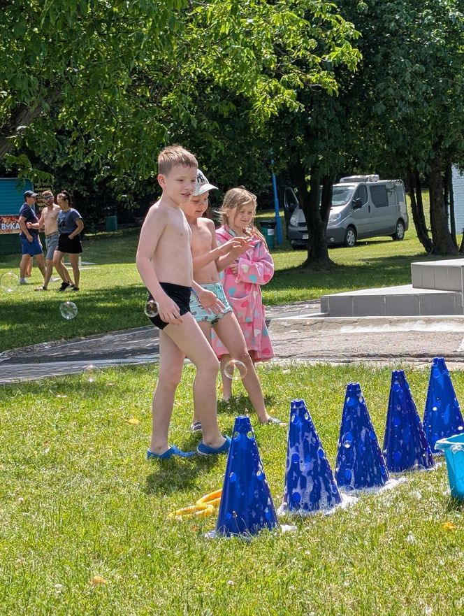 Basen pprzy ulicy Szczecińskiej w Kielcach. Otwarcie sezonu