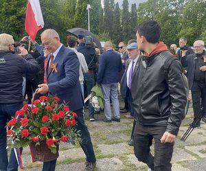 Protest na Cmentarzu Mauzoleum Żołnierzy Radzieckich w Warszawie (9.05.2025)