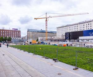 Parking podziemny pod placem Powstańców Warszawy w budowie