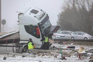 Wypadek na przejeździe kolejowym w Nowych Budach pod Budzyniem