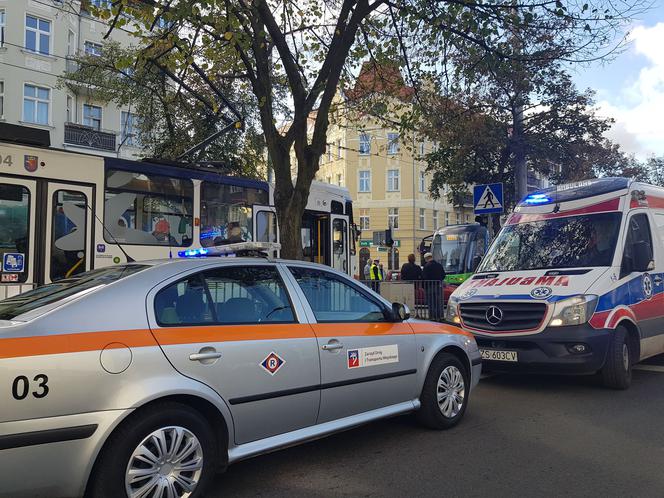 Zderzenie samochodu i tramwaju na ul. Krzywoustego