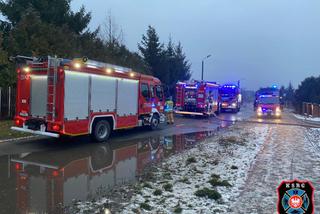 Pożar w podbydgoskiej Brzozie. Zapalił się dach stolarni [ZDJĘCIA]