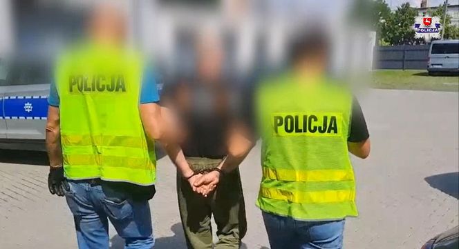 Ruszył z szablą na policjantów! Miał też granaty
