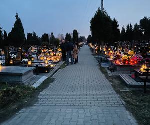 Wszystkich Świętych 2022 w Łodzi. Cmentarz na Szczecińskiej