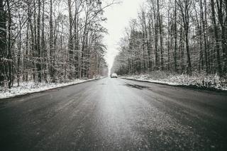 Roztopy, gołoledź i wichury nawet 100 km/h. Stanie się jeszcze to! [Prognoza IMGW na 22.12.2022]