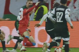 Wielkie kontrowersje w meczu Legia - Napoli! Sędzia skrzywdził mistrza Polski? Chodzi o rzut karny