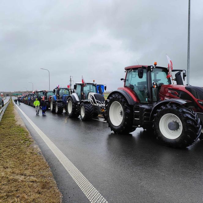 Rolnicy protestowali w Konarzycach pod Łomżą! ZDJĘCIA