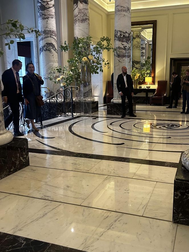 Sikorski i  Olivia Williams