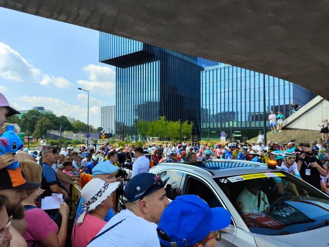 Tour de Pologne w Katowicach. Kolarze bawią się z kibicami