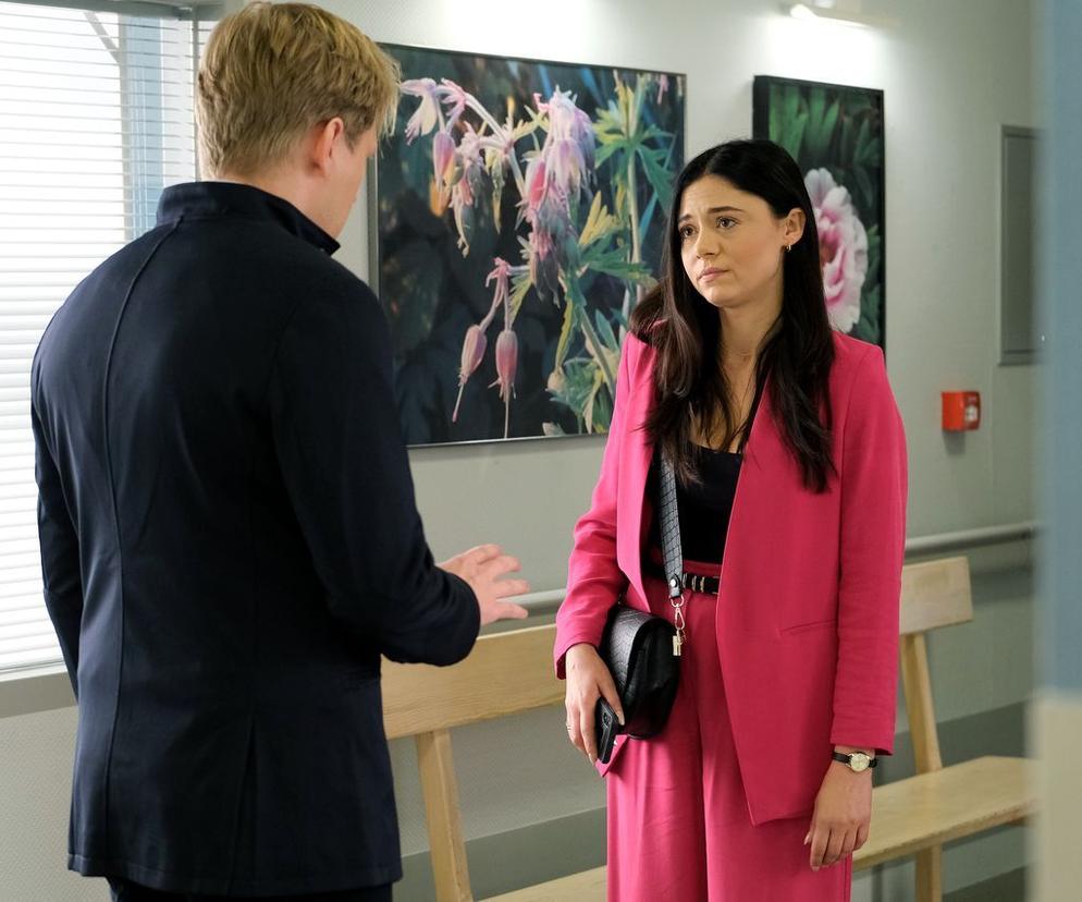 	M jak miłość odc. 1703. Iza (Adriana Kalska), Radek (Philippe Tłokiński) 