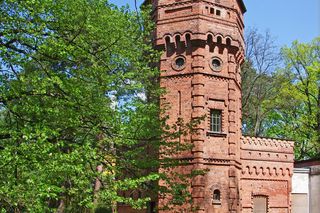 Nie musisz jechać do Ciechocinka. Ten uzdrowiskowy kurort leży tuż pod Warszawą