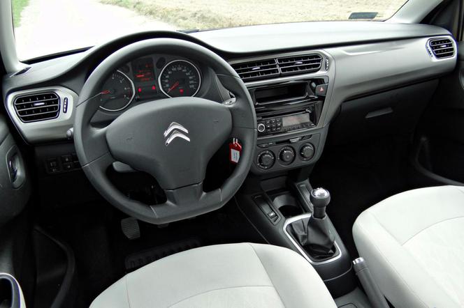 Citroen C-Elysee 1.6 HDi - TEST, opinie, zdjęcia - DZIENNIK DZIEŃ 4: Wnętrze, bagażnik i wyposażenie