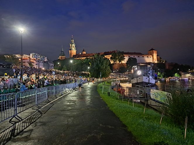 Małopolskie Królewskie Widowisko na Wiśle w ramach 24. Parady Smoków