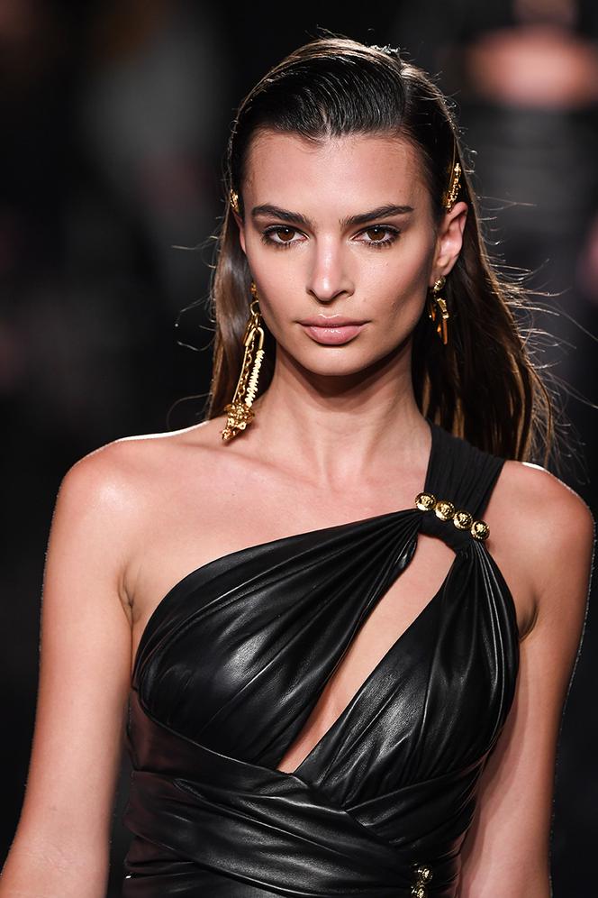 Emily Ratajkowski wynalazła selfiki 3D