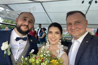 Prezydent Andrzej Duda wpadł na wesele we Wrzawach na Podkarpaciu! Tego nowożeńcy się nie spodziewali