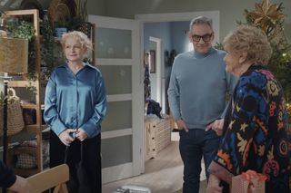 M jak miłość odc. 1857. Marta (Dominika Ostałowska), Barbara (Teresa Lipowska),  Jacek (Robert Gonera)