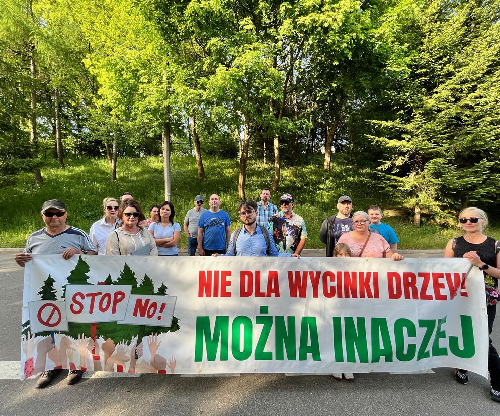 Mieszkańcy Osiedla Metalowców protestują przeciwko wycince kilkuset drzew