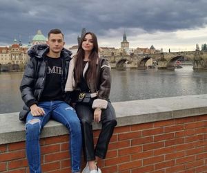 Bartłomiej Wdowik z dziewczyną 