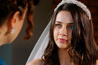 Miłość i nadzieja odc. 273. Bahar, Cavidan